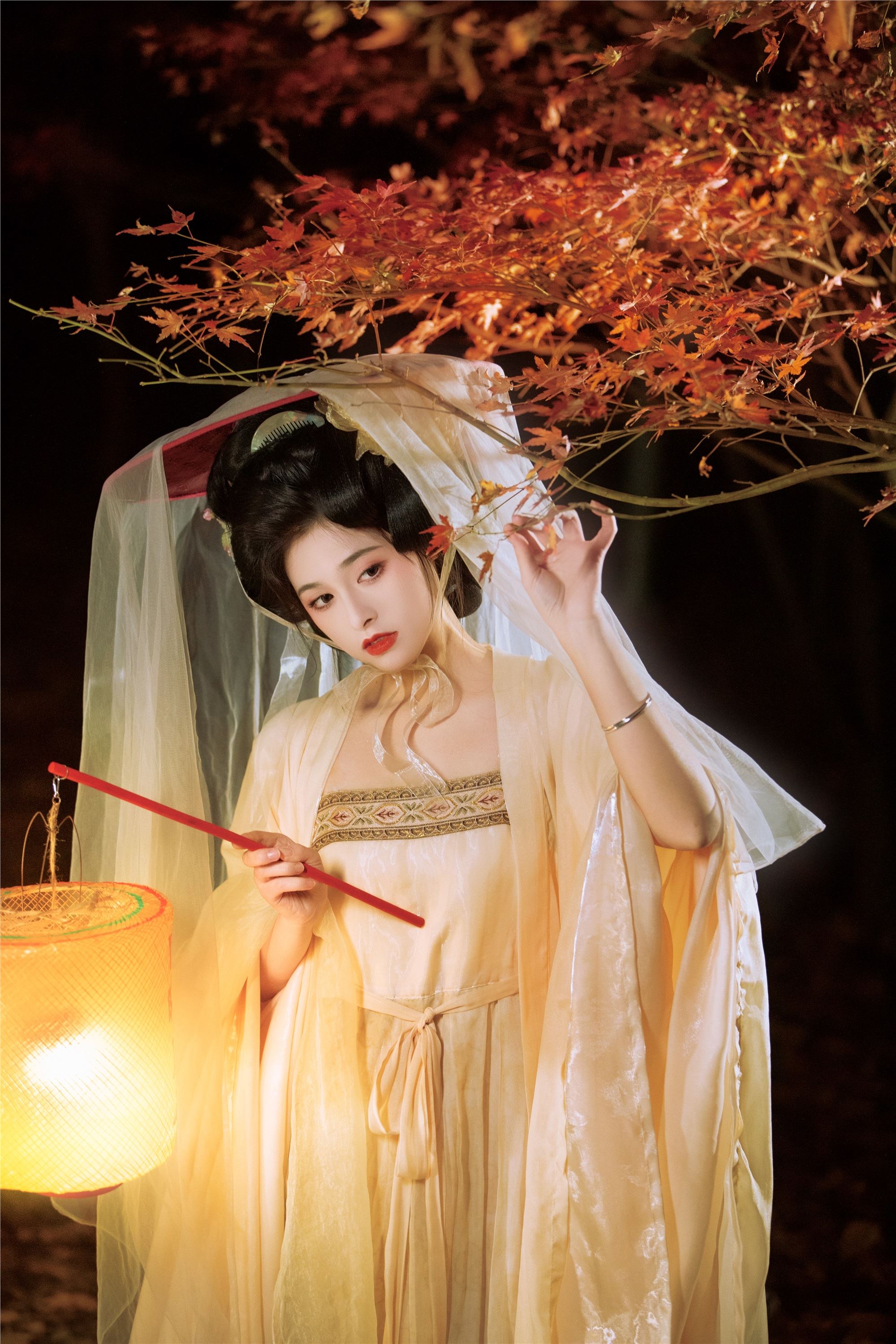 YITUYU 艺图语 2025.03.06 枫霜 恬恬圈圈